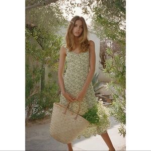 NWOT Lulus Darling Daisies Green Floral Print Midi Dress Medium